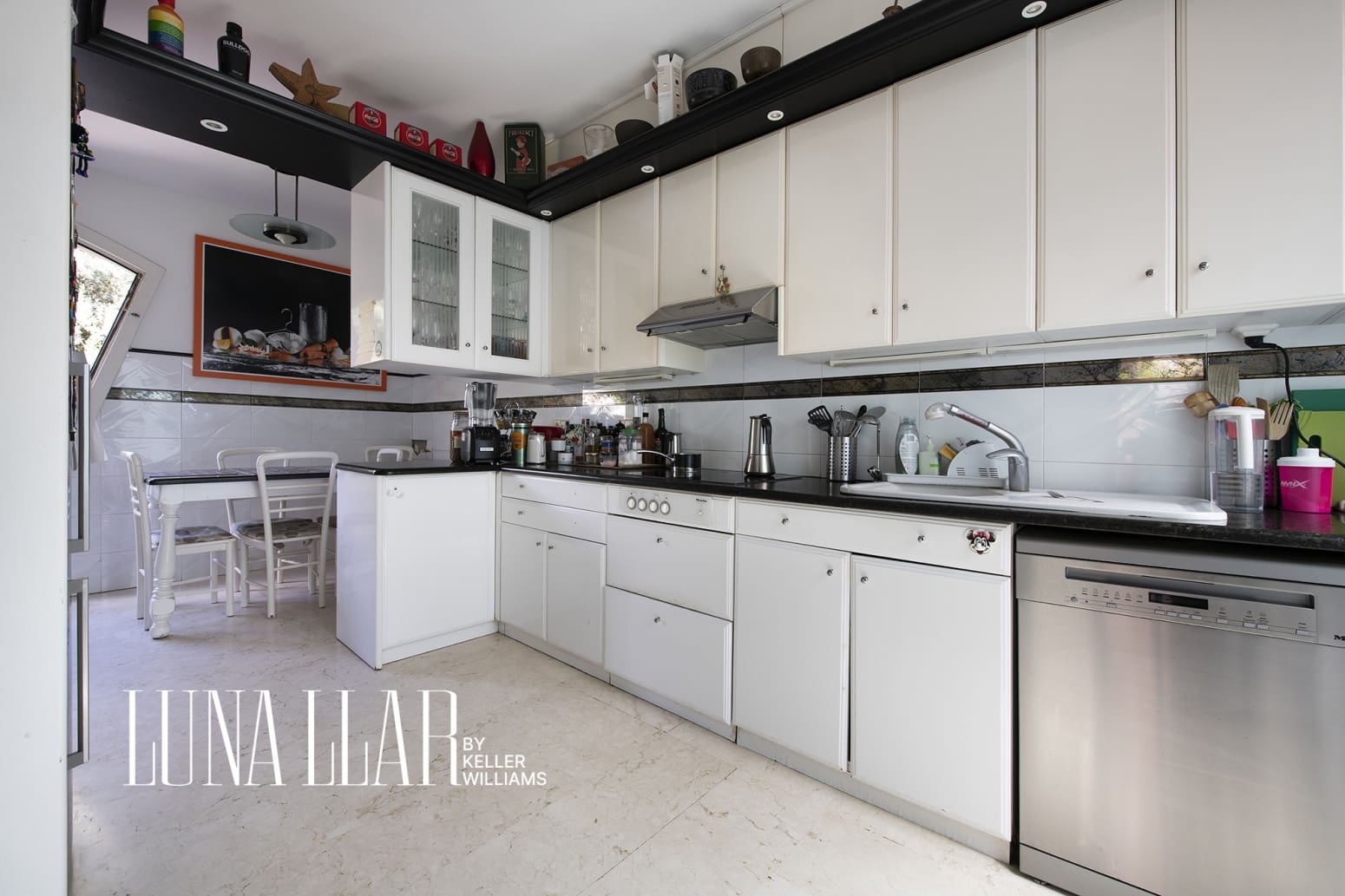 Villa for sale in Castelldefels - € 1,700,000 (Ref: 9875800)