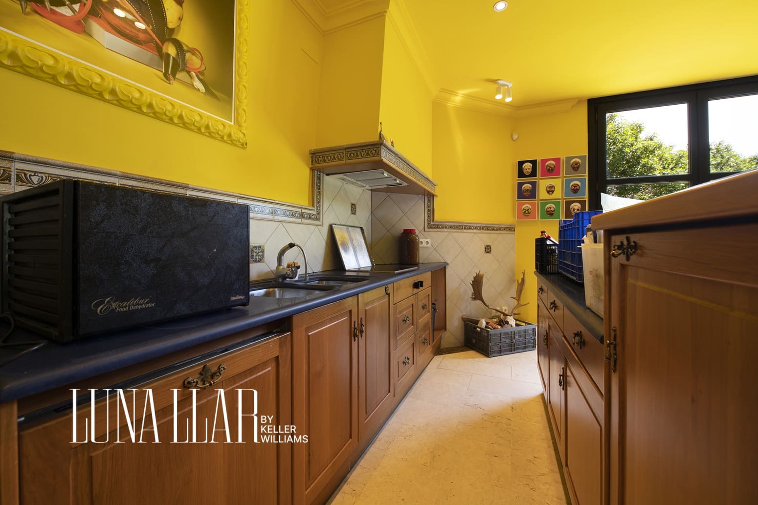 Villa for sale in Castelldefels - € 1,700,000 (Ref: 9875800)