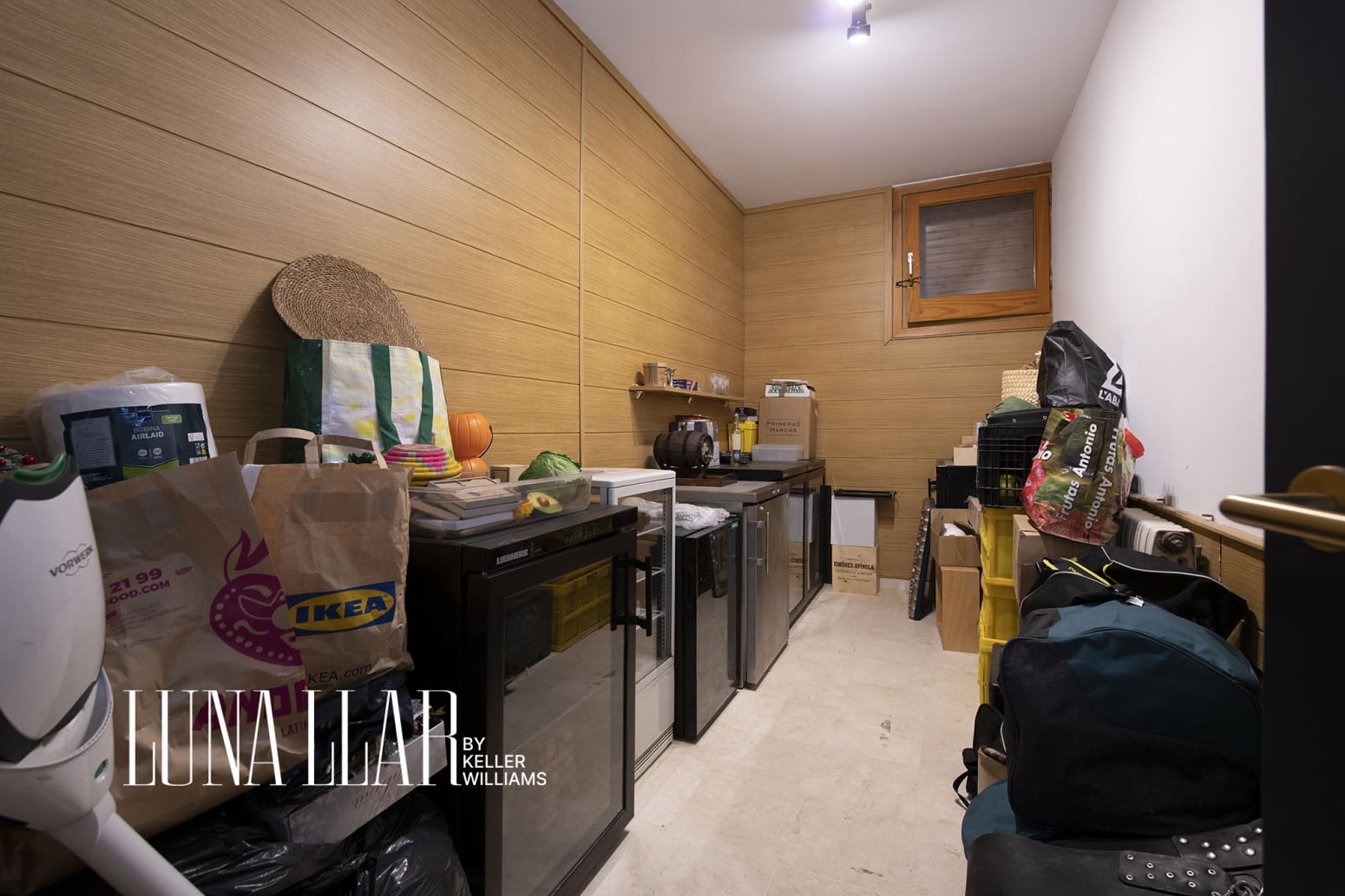 Villa for sale in Castelldefels - € 1,700,000 (Ref: 9875800)