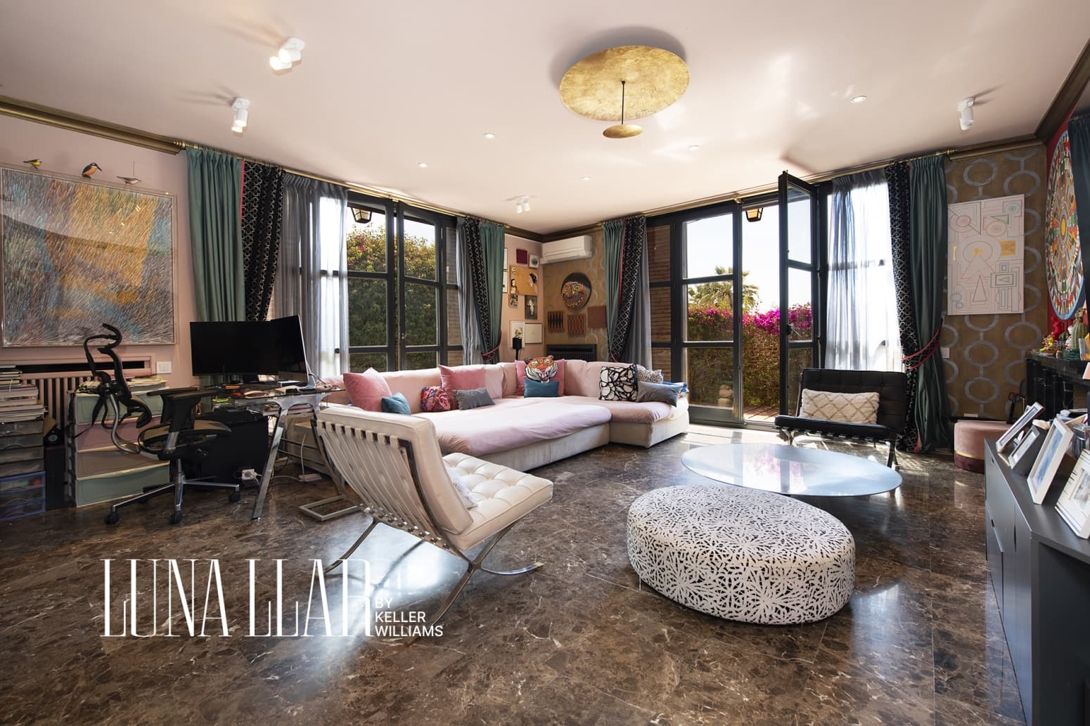 Villa for sale in Castelldefels - € 1,700,000 (Ref: 9875800)