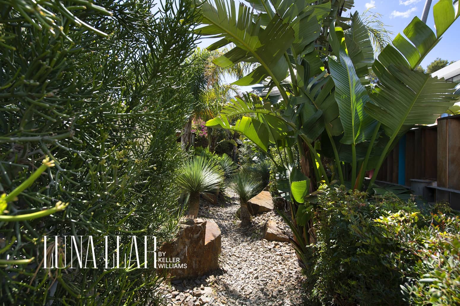 Villa for sale in Castelldefels - € 1,700,000 (Ref: 9875800)