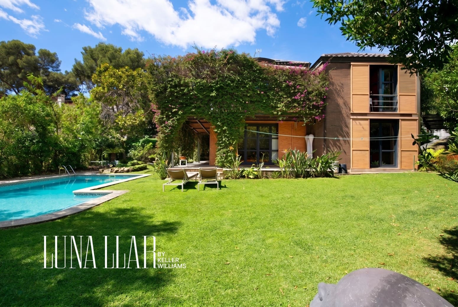 Villa for sale in Castelldefels - € 1,700,000 (Ref: 9875800)