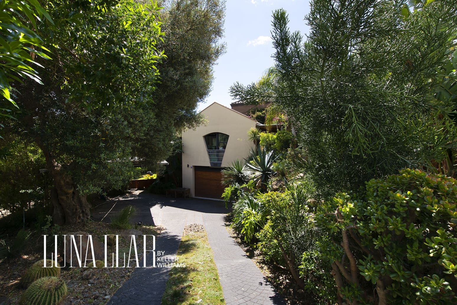 Villa for sale in Castelldefels - € 1,700,000 (Ref: 9875800)