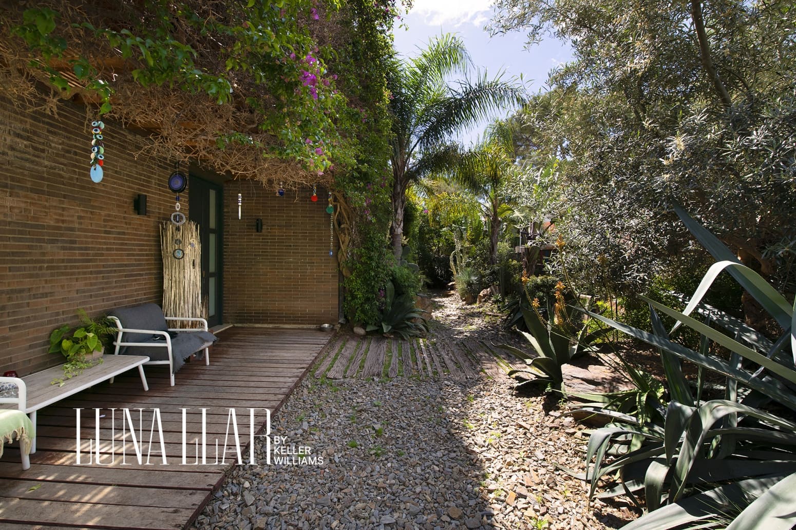 Villa for sale in Castelldefels - € 1,700,000 (Ref: 9875800)