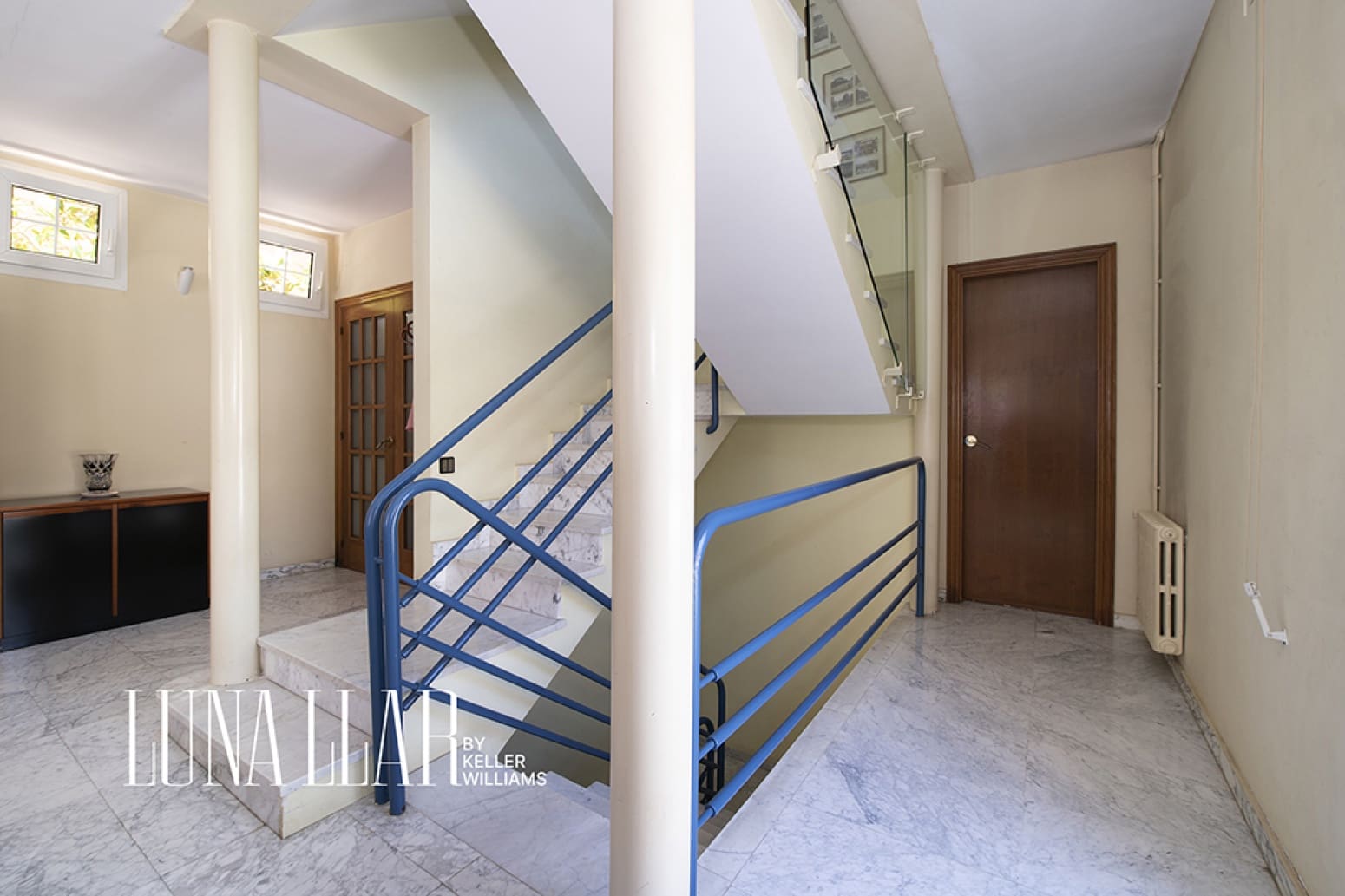 5 bedroom Villa for sale in Castelldefels with pool garage - € 1,399,000 (Ref: 9878160)