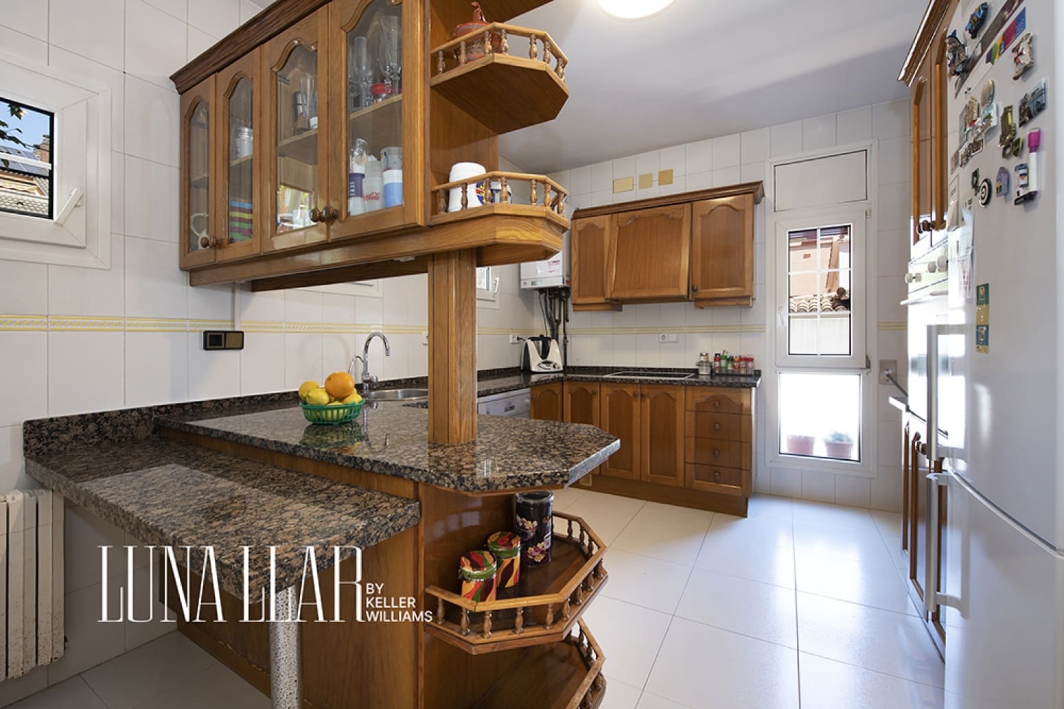 5 bedroom Villa for sale in Castelldefels with pool garage - € 1,399,000 (Ref: 9878160)