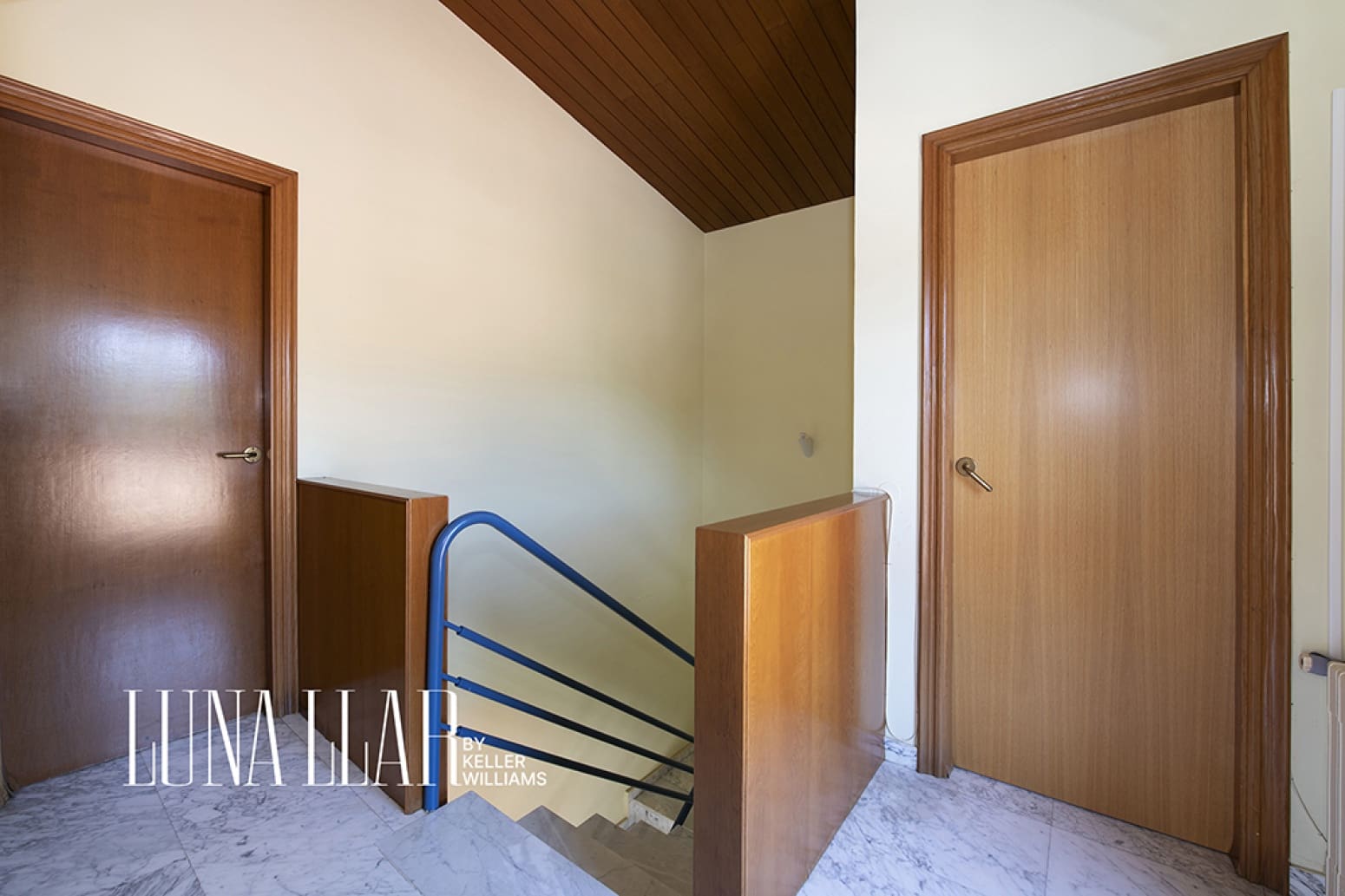 5 bedroom Villa for sale in Castelldefels with pool garage - € 1,399,000 (Ref: 9878160)