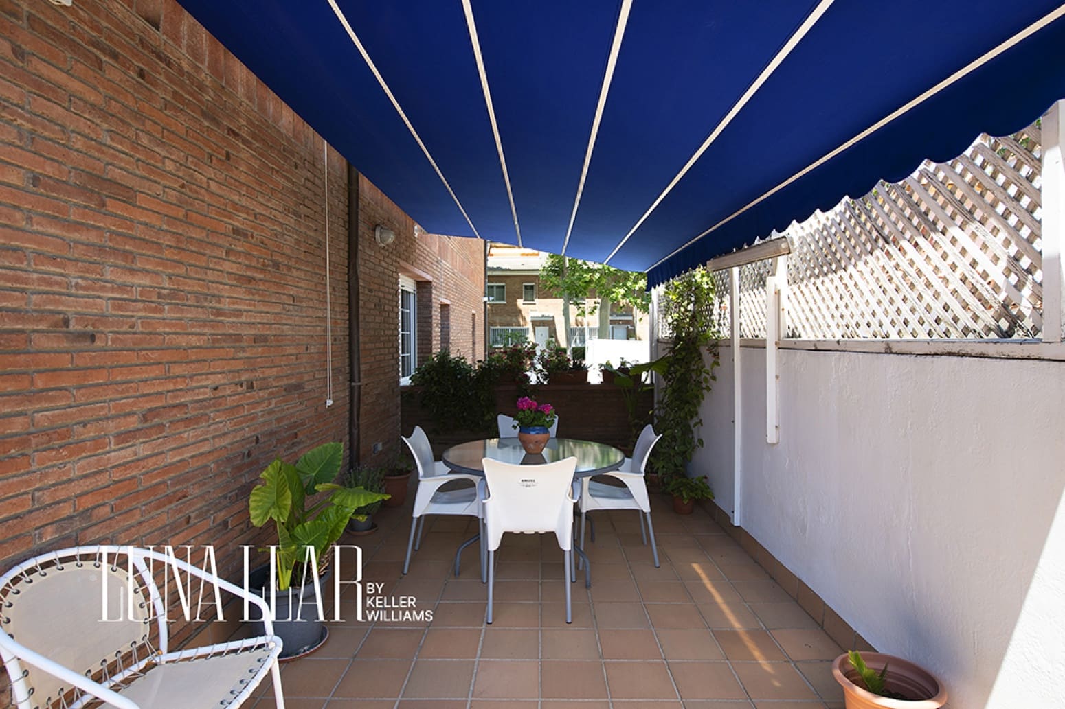 5 bedroom Villa for sale in Castelldefels with pool garage - € 1,399,000 (Ref: 9878160)