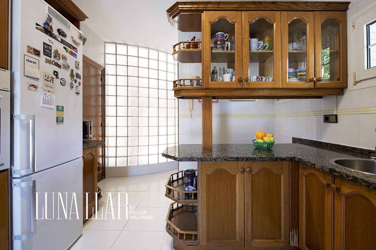 5 bedroom Villa for sale in Castelldefels with pool garage - € 1,399,000 (Ref: 9878160)