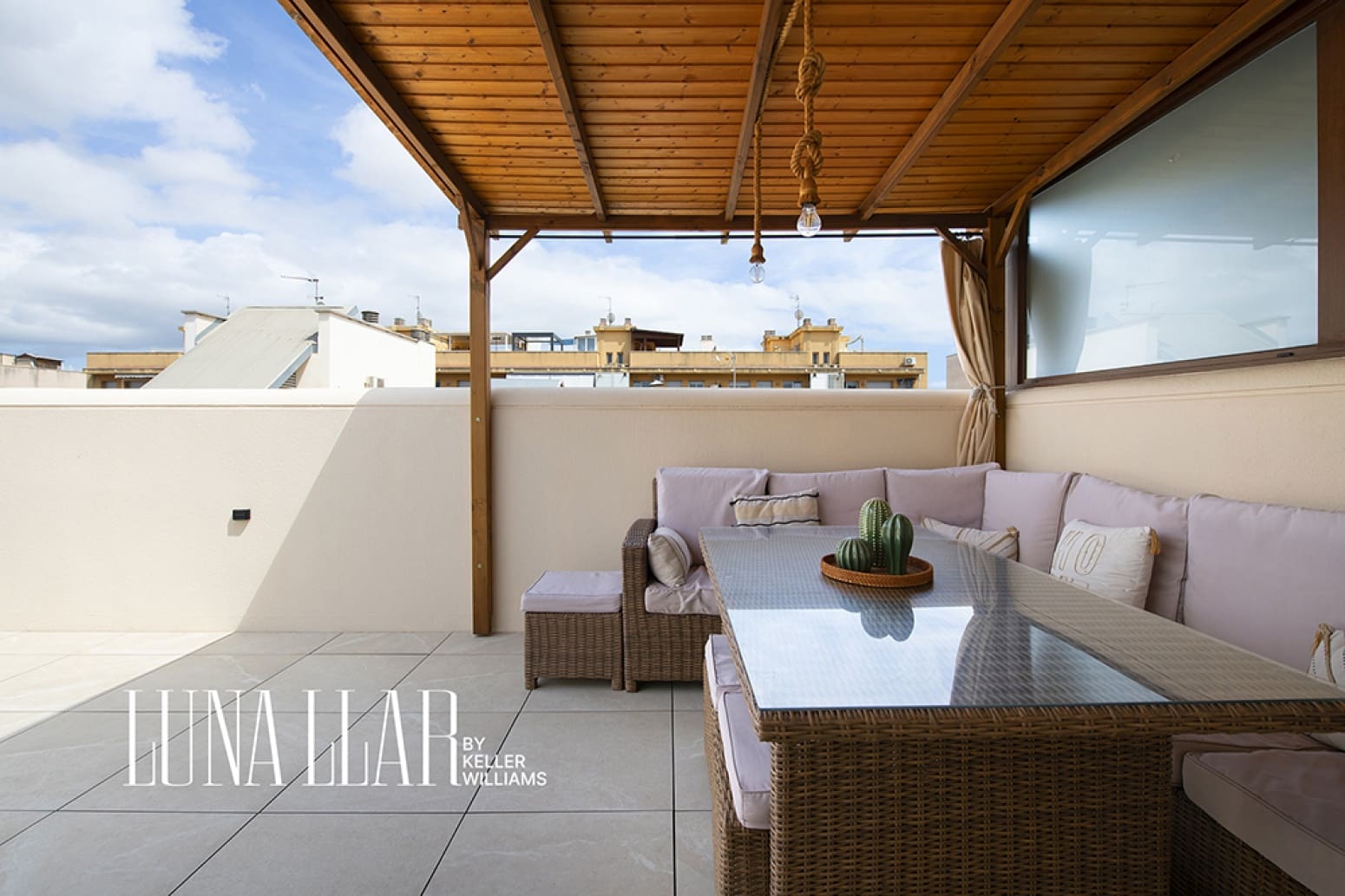 3 bedroom Flat for sale in Viladecans - € 395,000 (Ref: 9899225)