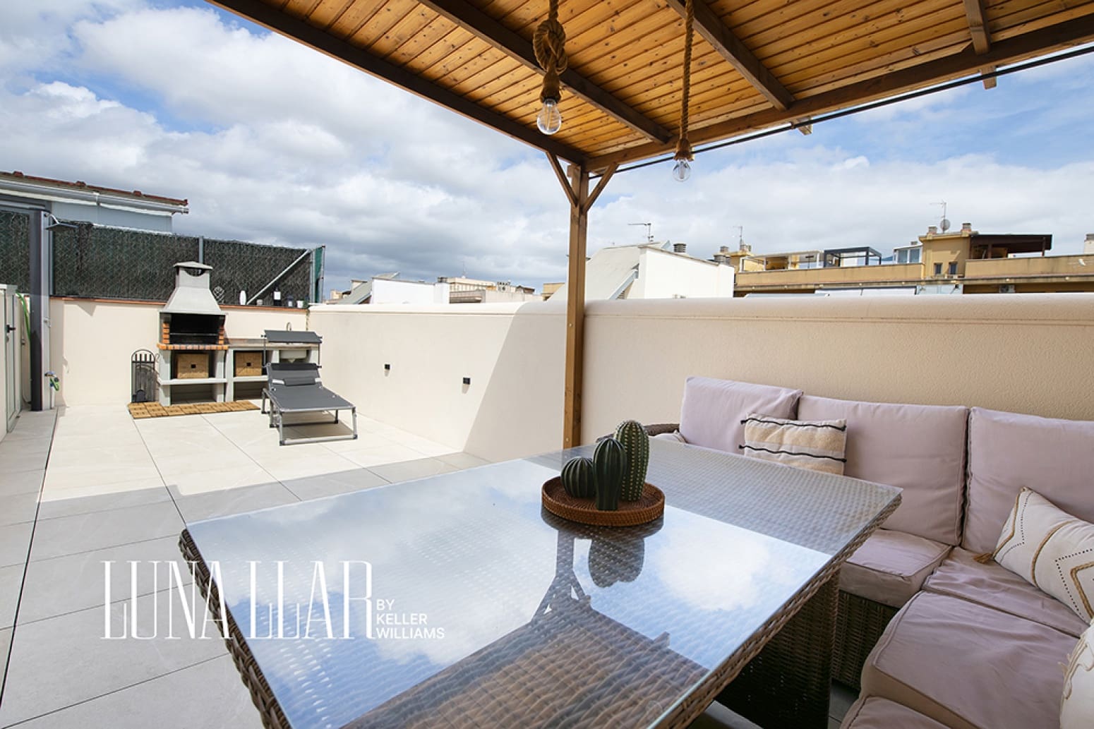 3 bedroom Flat for sale in Viladecans - € 395,000 (Ref: 9899225)