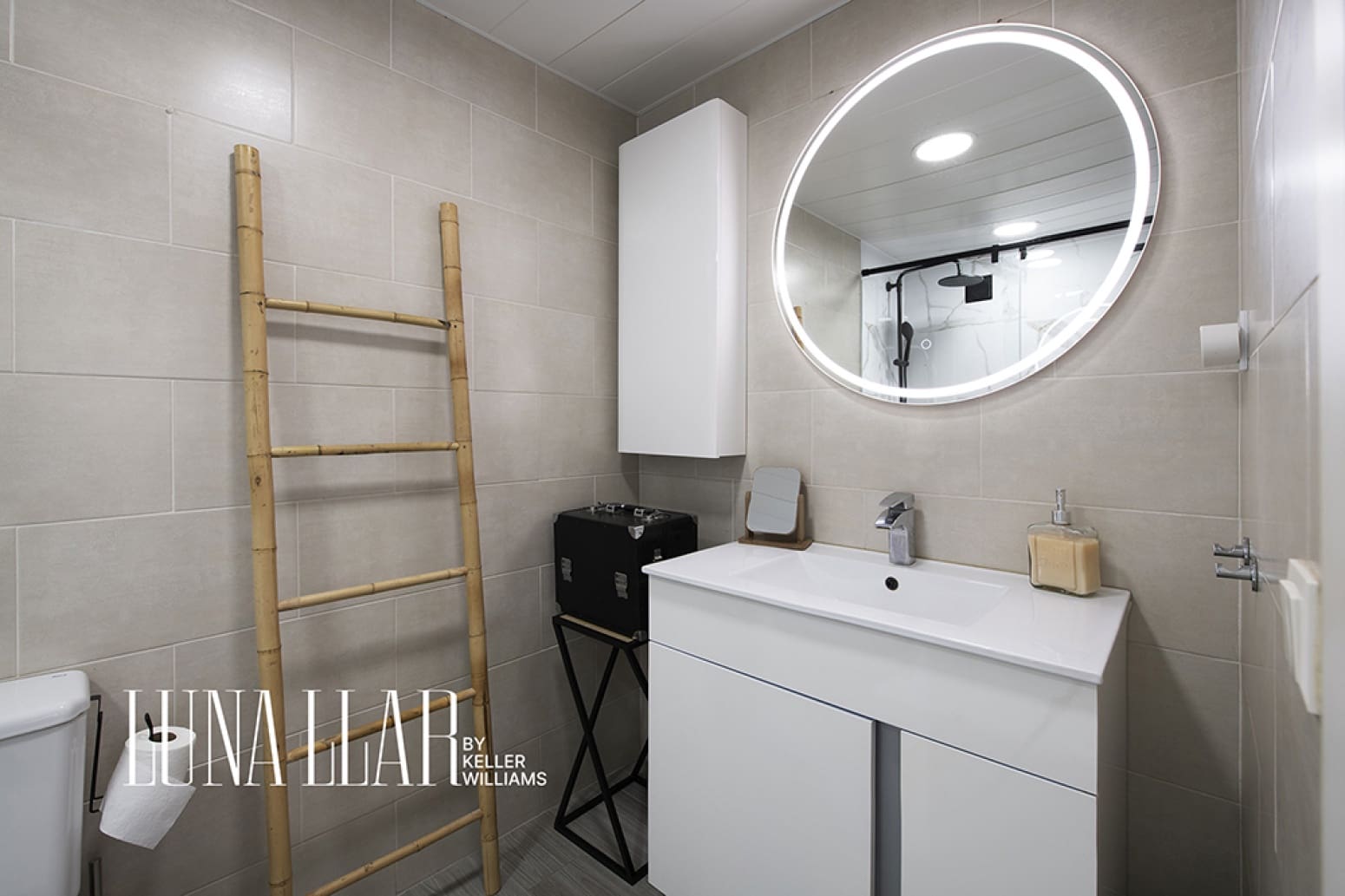 3 bedroom Flat for sale in Viladecans - € 395,000 (Ref: 9899225)