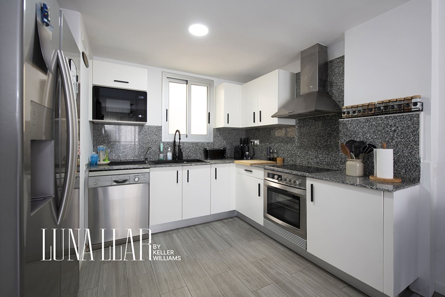 3 bedroom Flat for sale in Viladecans - € 395,000 (Ref: 9899225)