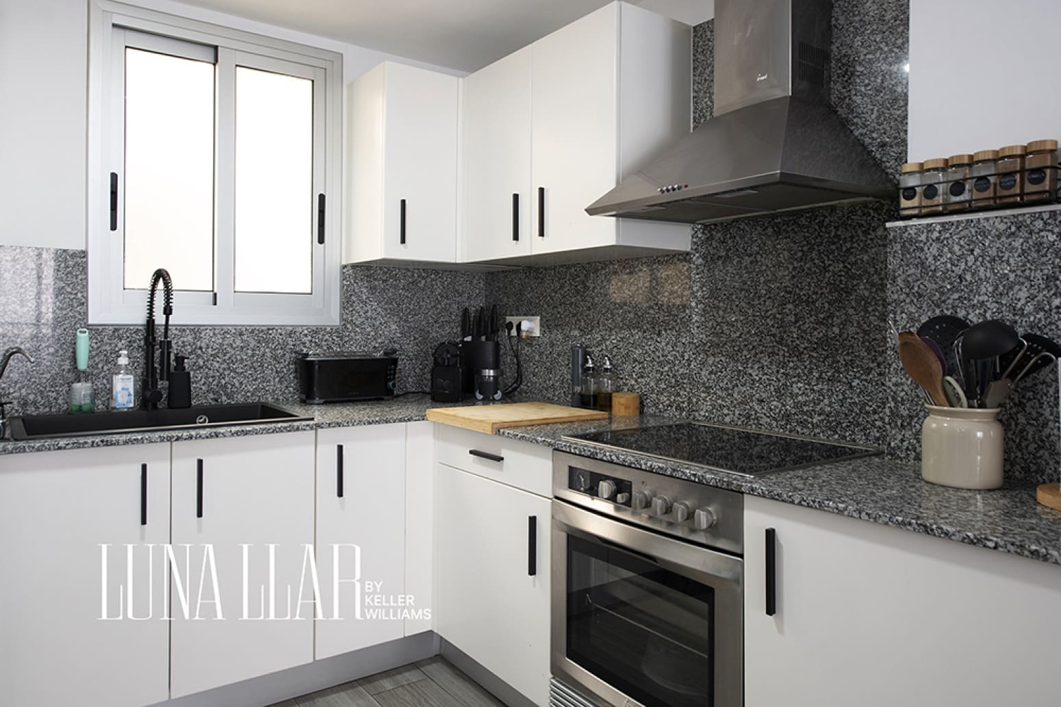 3 bedroom Flat for sale in Viladecans - € 395,000 (Ref: 9899225)