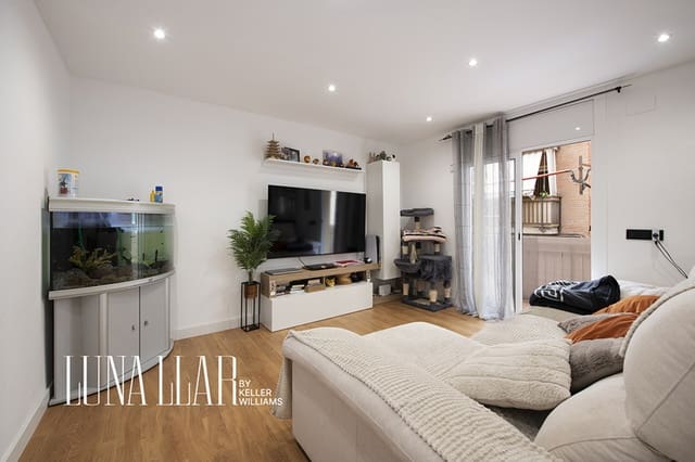 Piso de 2 habitaciones en Castelldefels en venta - 270.000 € (Ref: 9899226)