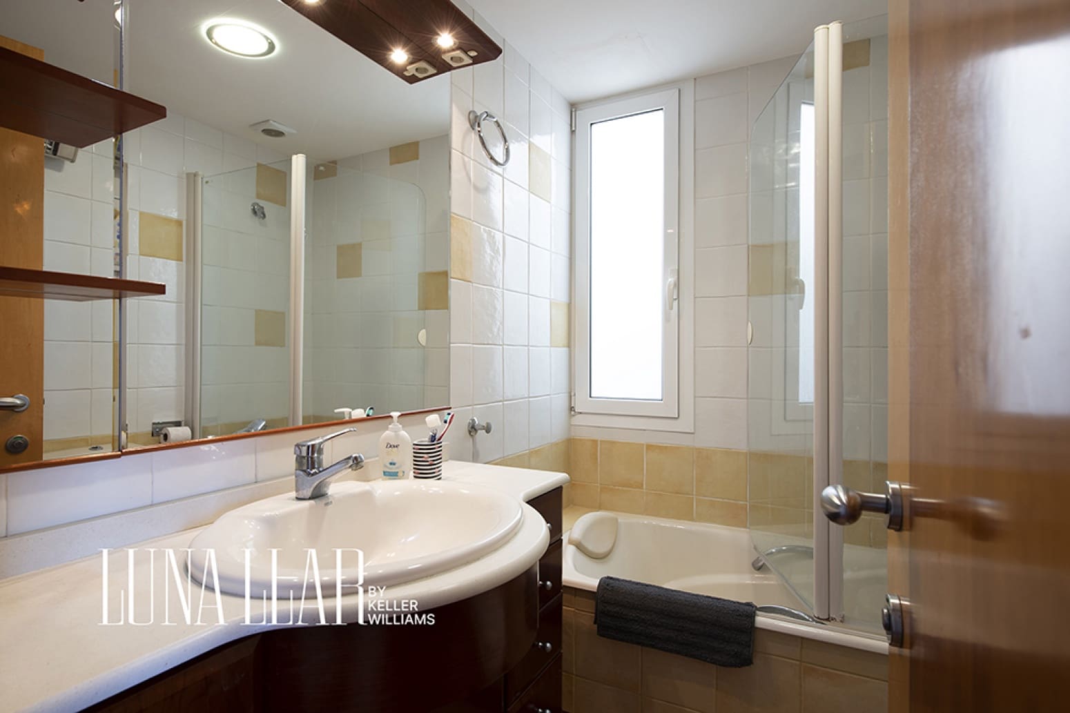 2 quarto Apartamento para venda em Castelldefels com piscina - 590 000 € (Ref: 9899227)