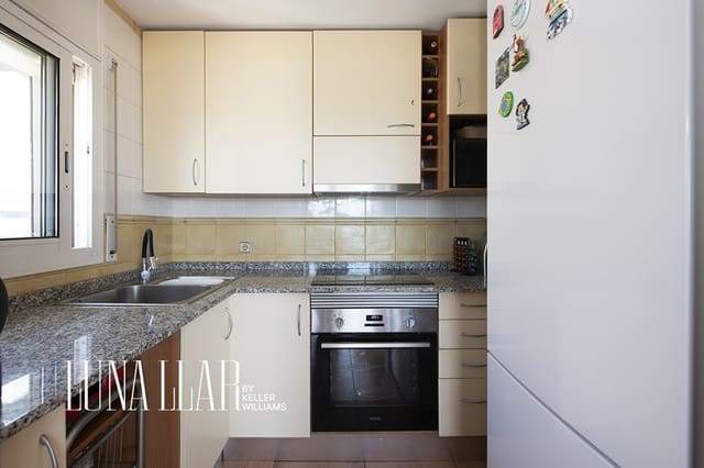2 quarto Apartamento para venda em Castelldefels com piscina - 590 000 € (Ref: 9899227)