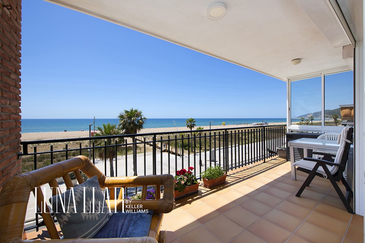 2 quarto Apartamento para venda em Castelldefels com piscina - 590 000 € (Ref: 9899227)