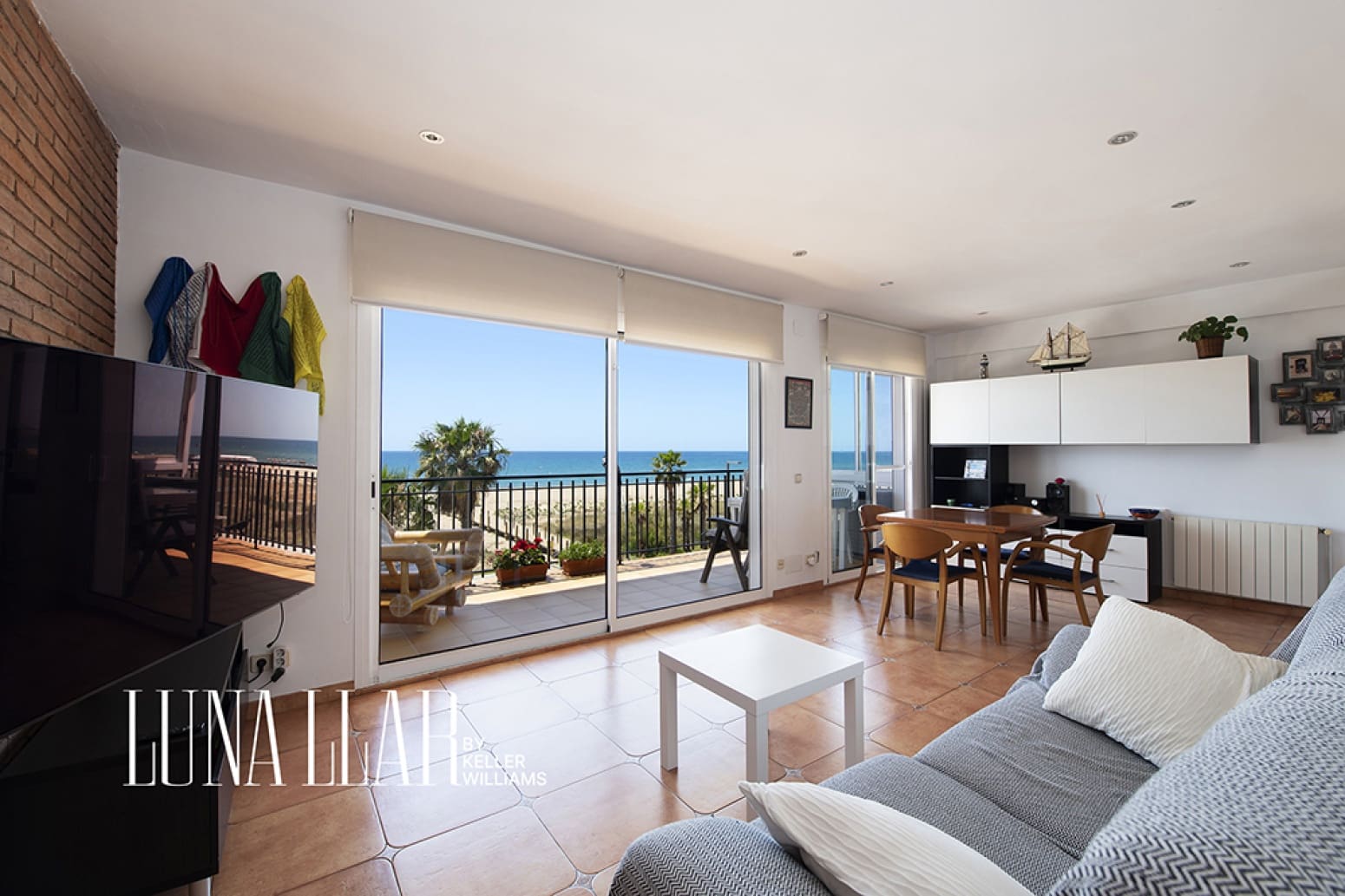 2 quarto Apartamento para venda em Castelldefels com piscina - 590 000 € (Ref: 9899227)