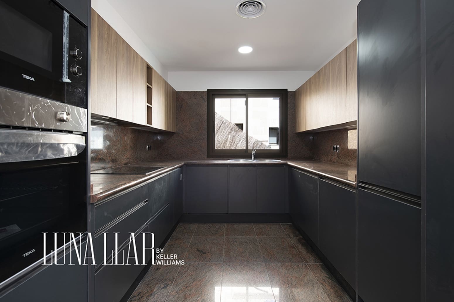 4 chambre Villa/Maison à vendre à Sitges avec garage - 895 000 € (Ref: 9912717)
