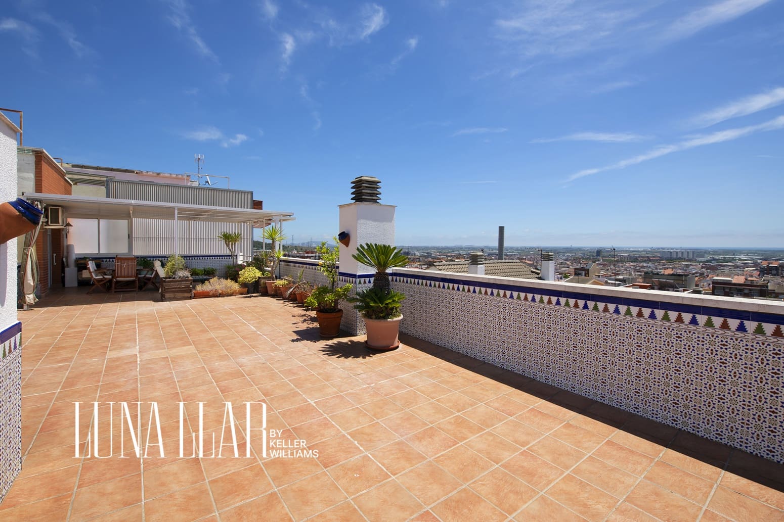 Piso de 3 habitaciones en Viladecans en venta - 481.000 € (Ref: 9926959)