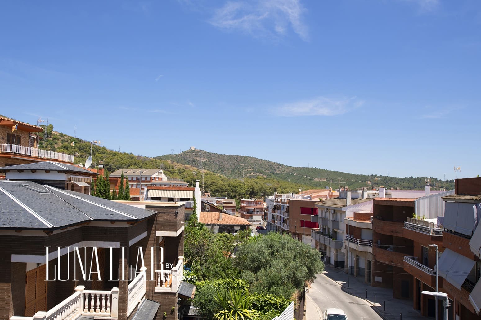 Piso de 3 habitaciones en Viladecans en venta - 481.000 € (Ref: 9926959)