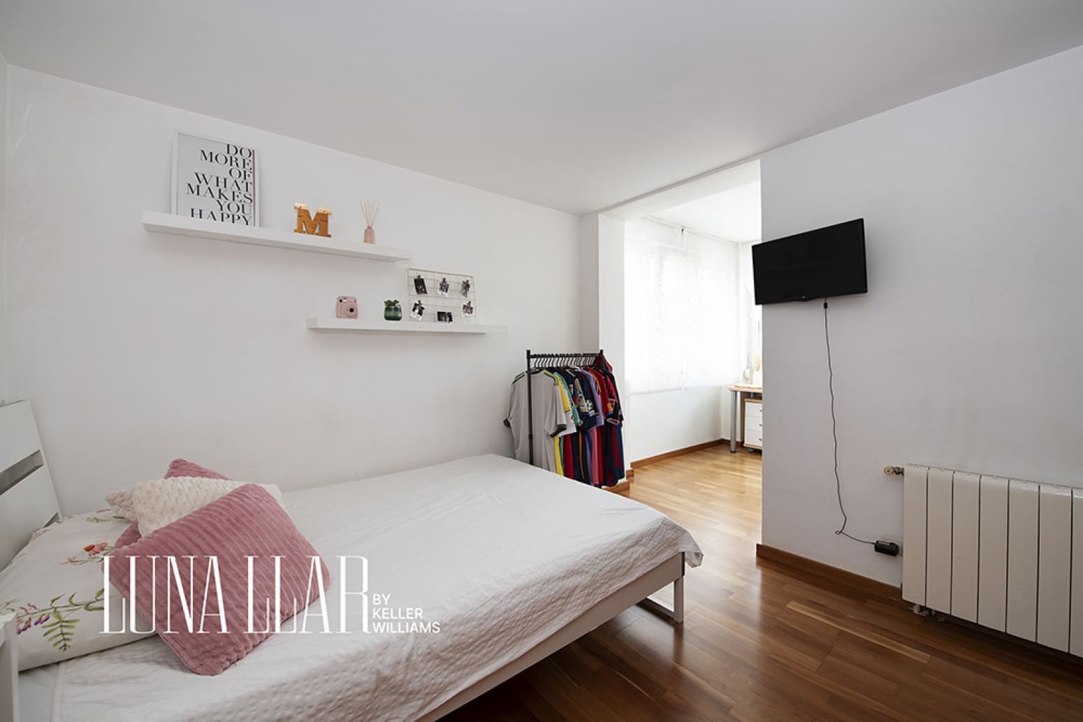 3 bedroom Villa for sale in Castelldefels with garage - € 890,000 (Ref: 9928934)