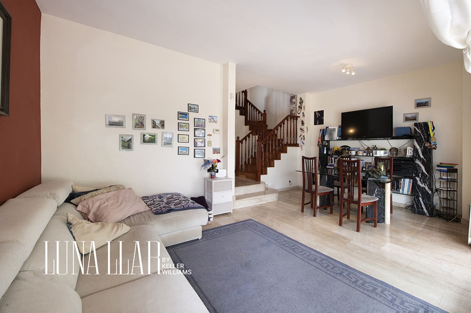 3 bedroom Villa for sale in Castelldefels with garage - € 890,000 (Ref: 9928934)