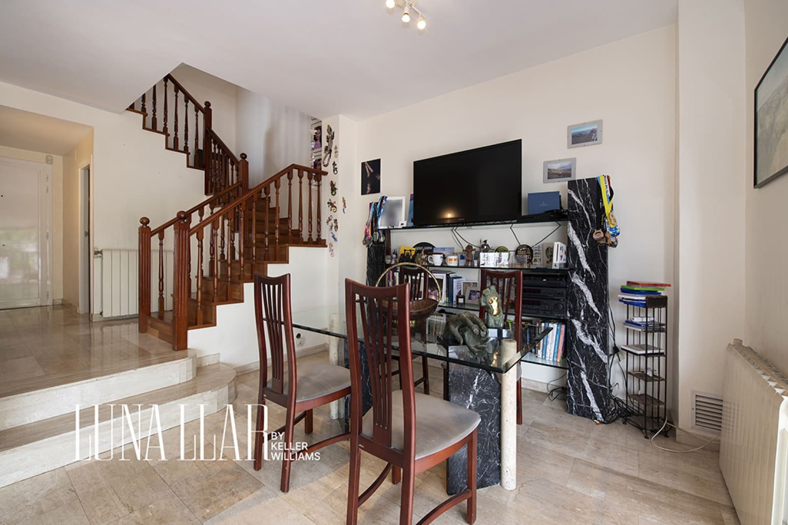 3 bedroom Villa for sale in Castelldefels with garage - € 890,000 (Ref: 9928934)