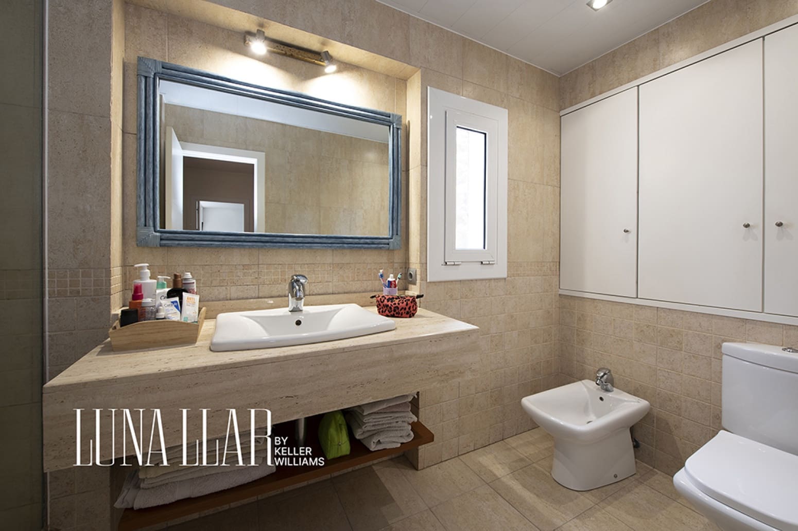 3 bedroom Villa for sale in Castelldefels with garage - € 890,000 (Ref: 9928934)