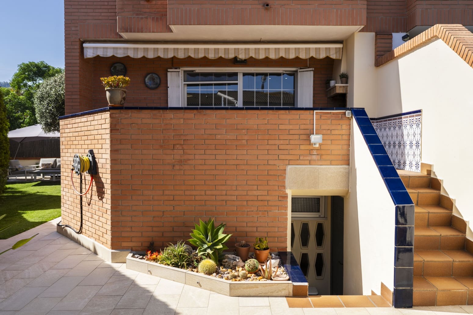 4 bedroom Villa for sale in Viladecans with garage - € 649,000 (Ref: 9933696)