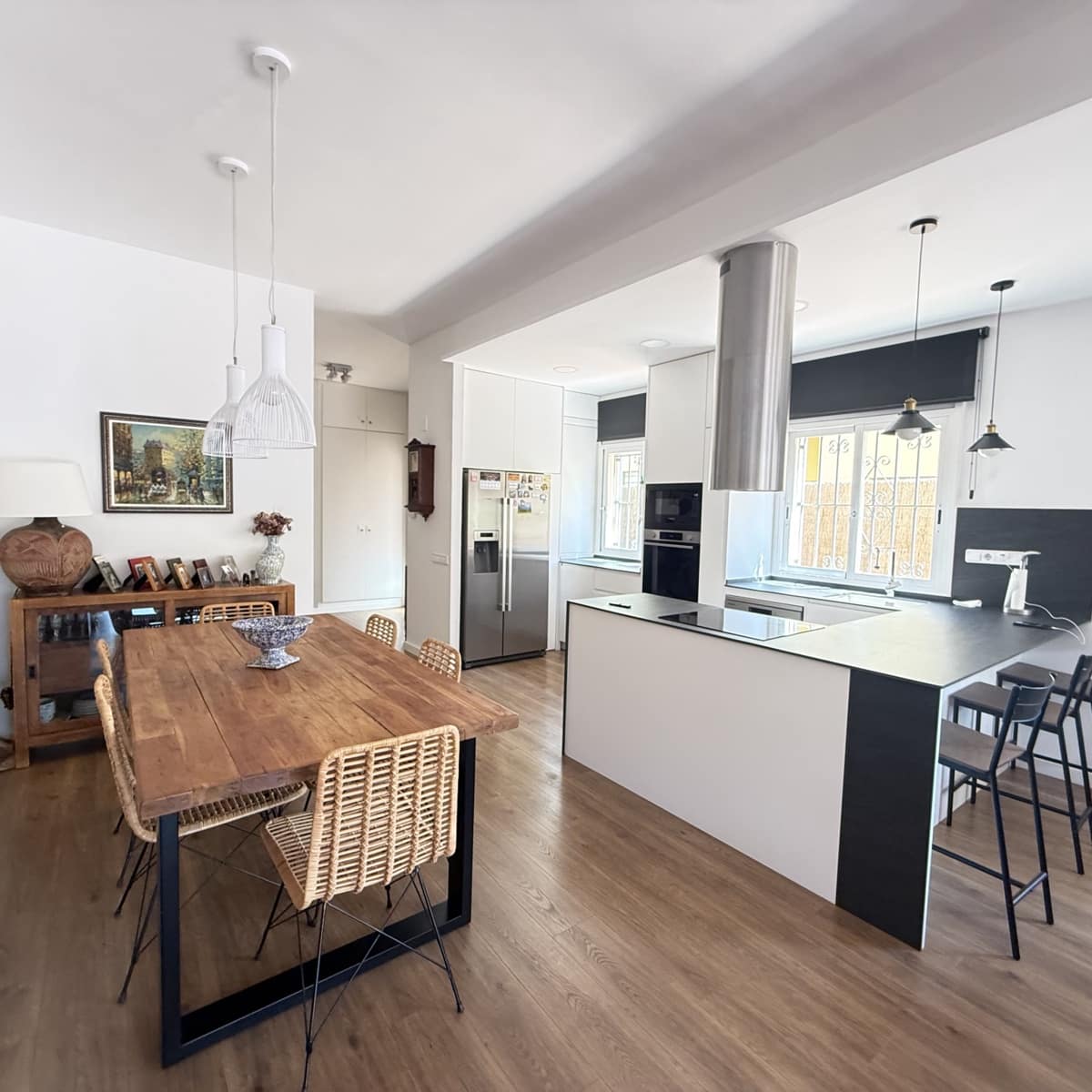 4 bedroom Villa for sale in Sitges with garage - € 840,000 (Ref: 9933697)