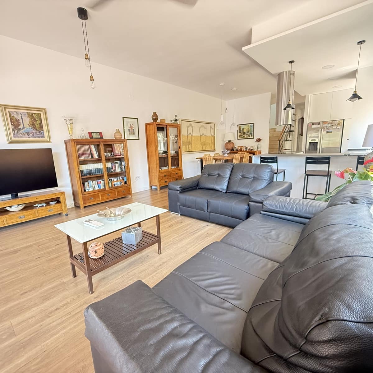 4 bedroom Villa for sale in Sitges with garage - € 840,000 (Ref: 9933697)