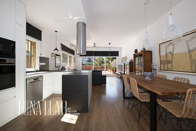 4 soverom Villa til salgs i Sitges med garasje - € 840 000 (Ref: 9933697)