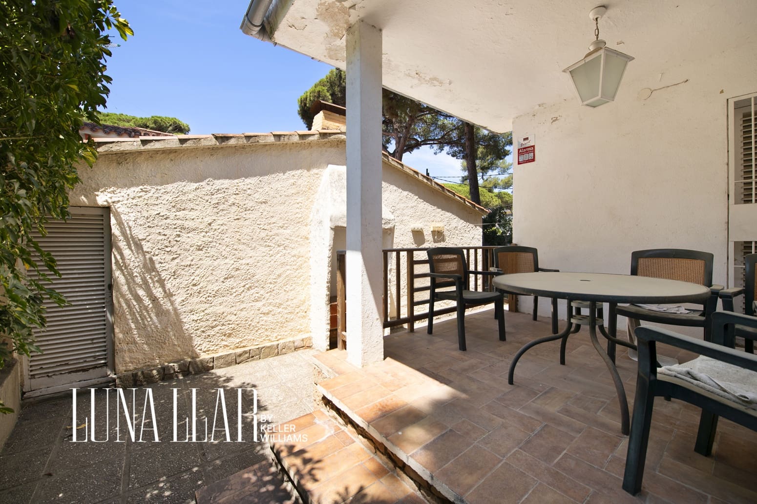 5 bedroom Villa for sale in Castelldefels with garage - € 1,150,000 (Ref: 9939526)