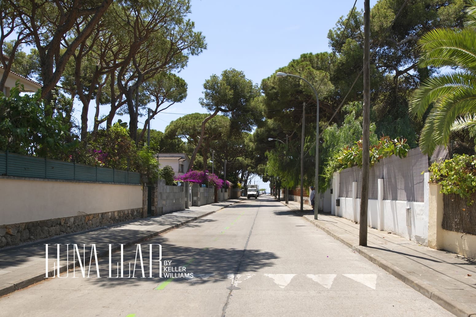 5 bedroom Villa for sale in Castelldefels with garage - € 1,150,000 (Ref: 9939526)