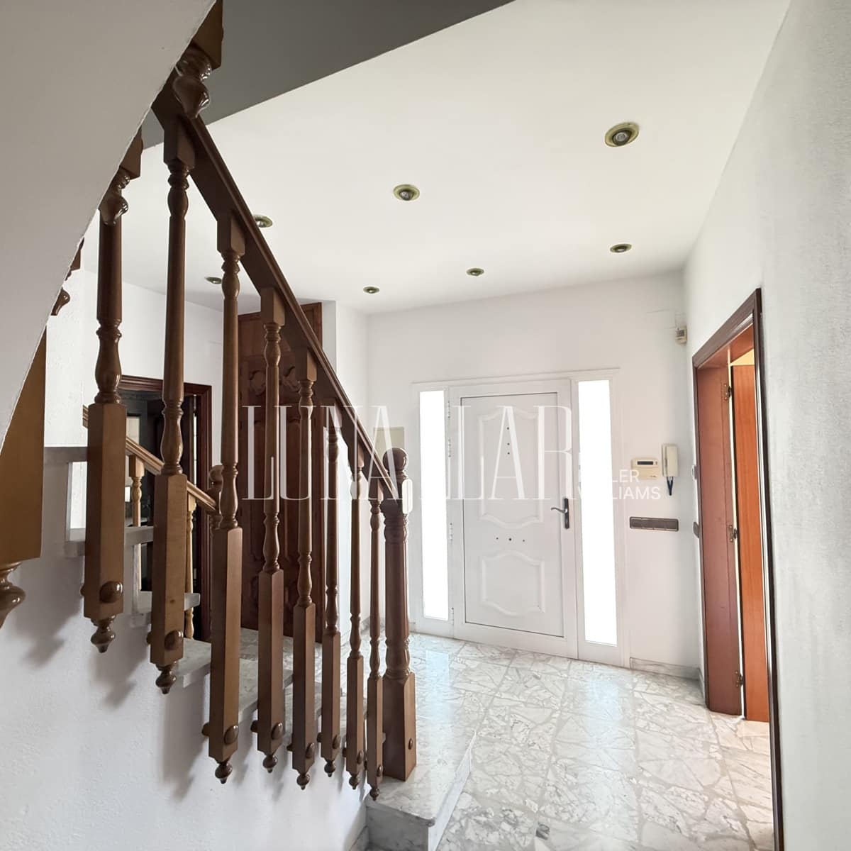 6 quarto Moradia para venda em Gava com piscina garagem - 995 000 € (Ref: 9941844)