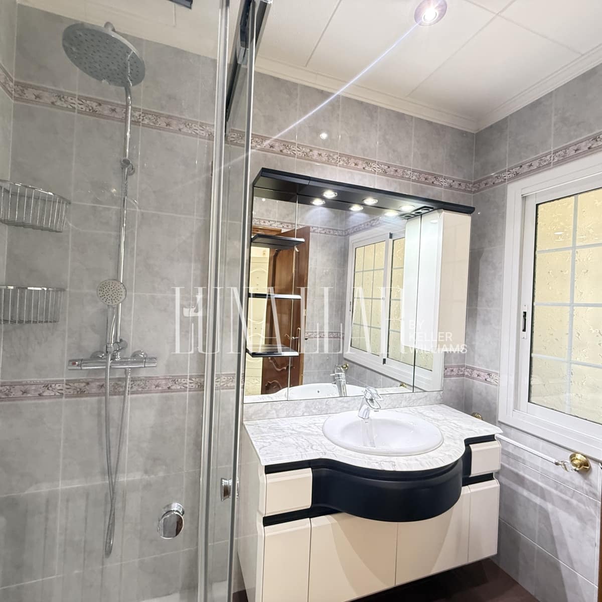 6 quarto Moradia para venda em Gava com piscina garagem - 995 000 € (Ref: 9941844)