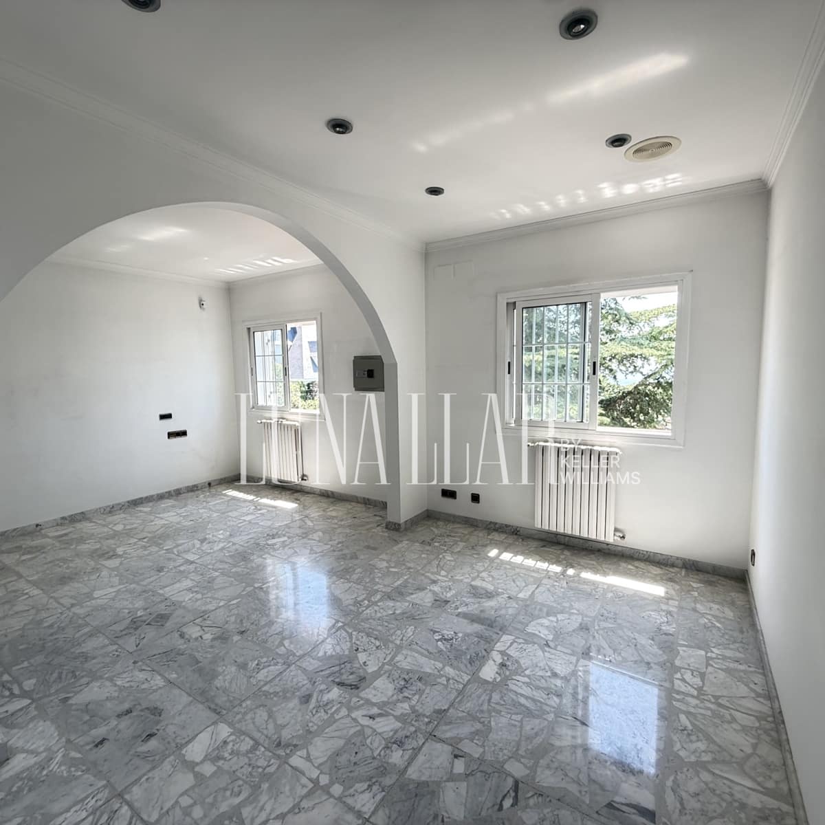 6 quarto Moradia para venda em Gava com piscina garagem - 995 000 € (Ref: 9941844)