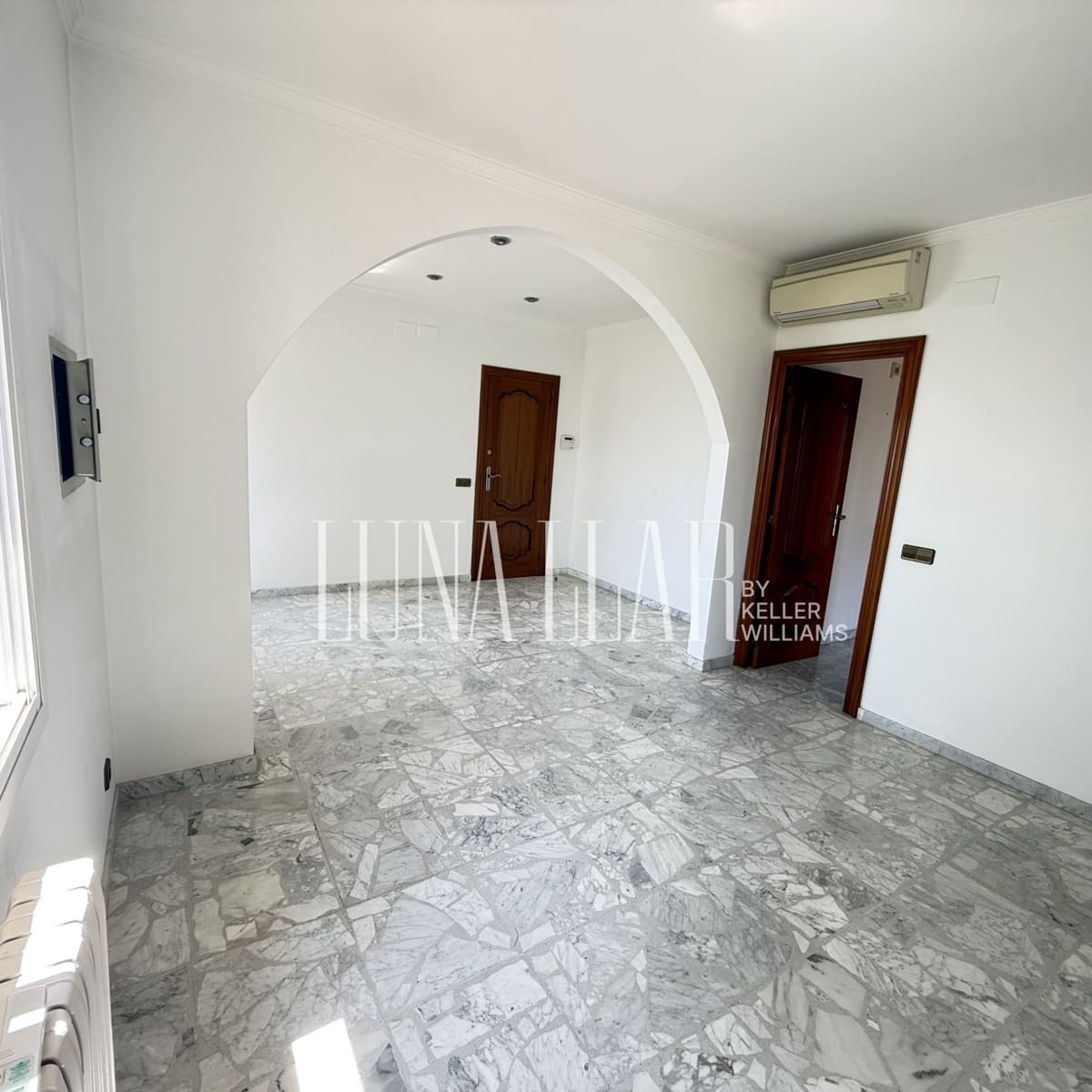 6 quarto Moradia para venda em Gava com piscina garagem - 995 000 € (Ref: 9941844)