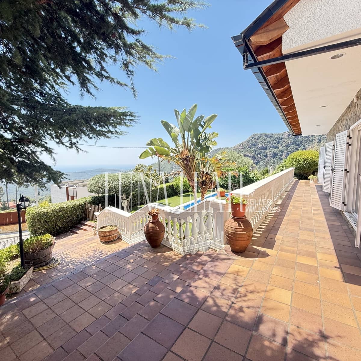 6 quarto Moradia para venda em Gava com piscina garagem - 995 000 € (Ref: 9941844)
