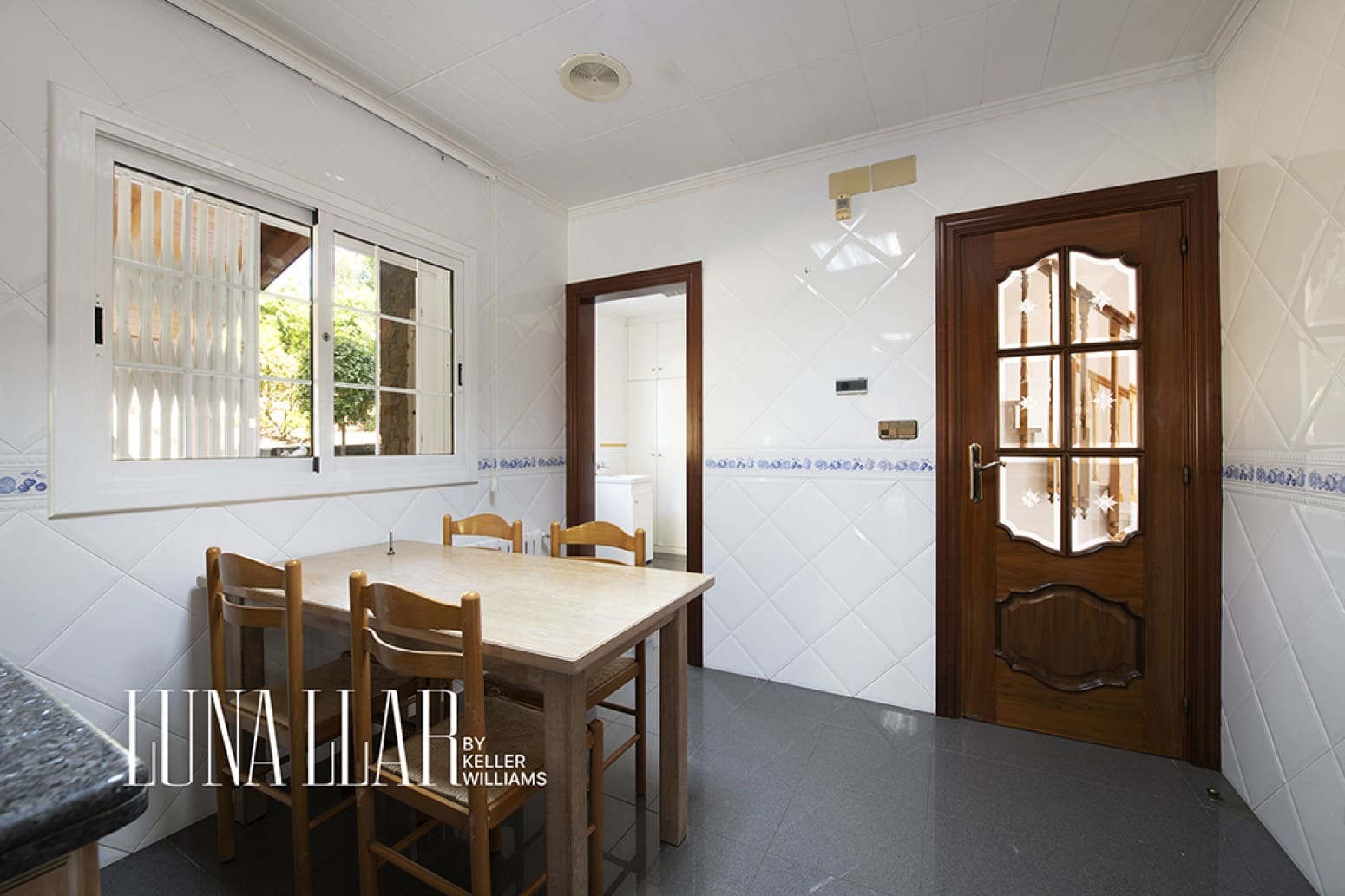 Chalet de 6 habitaciones en Gavà en venta con piscina garaje - 995.000 € (Ref: 9941844)