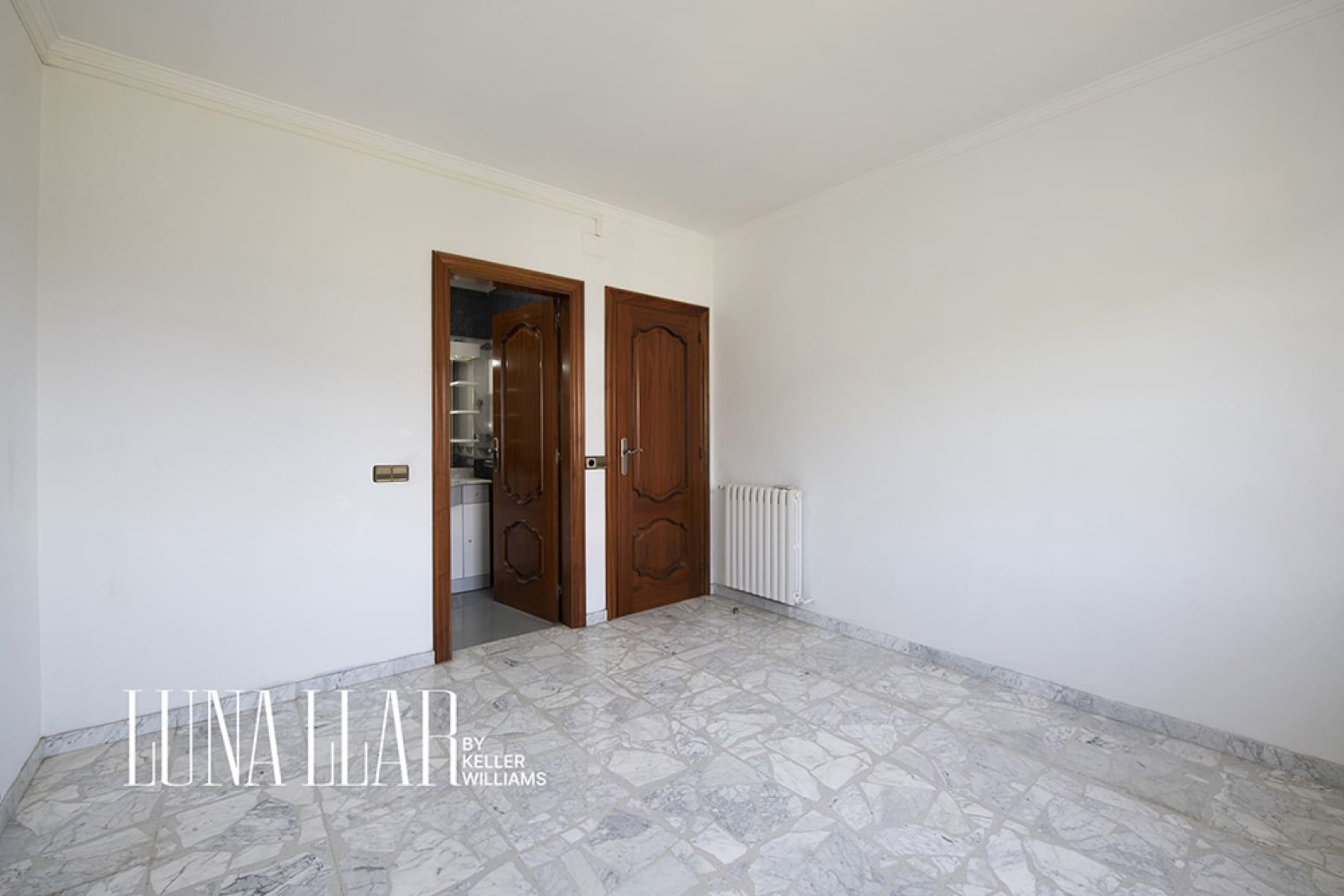 Chalet de 6 habitaciones en Gavà en venta con piscina garaje - 995.000 € (Ref: 9941844)