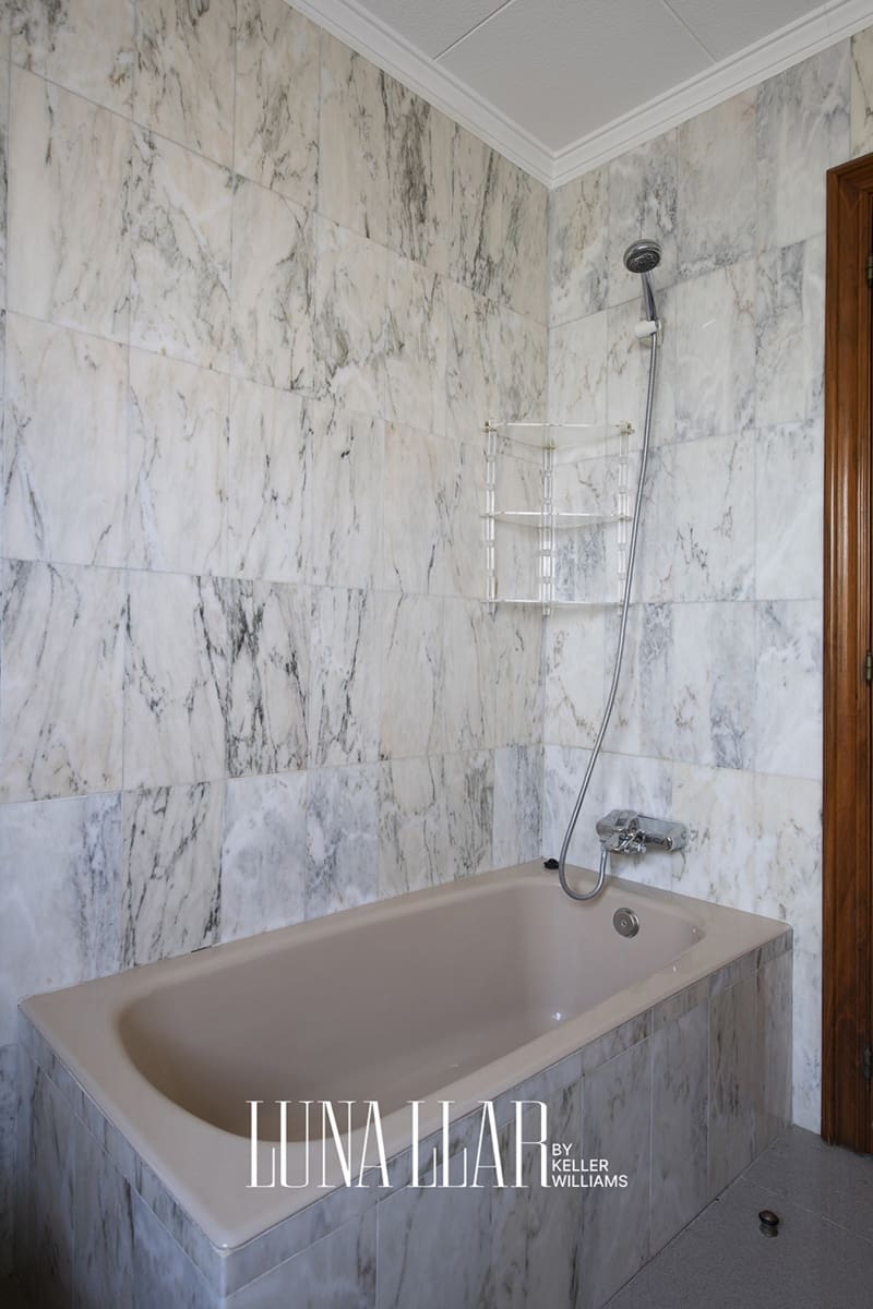 Chalet de 6 habitaciones en Gavà en venta con piscina garaje - 995.000 € (Ref: 9941844)
