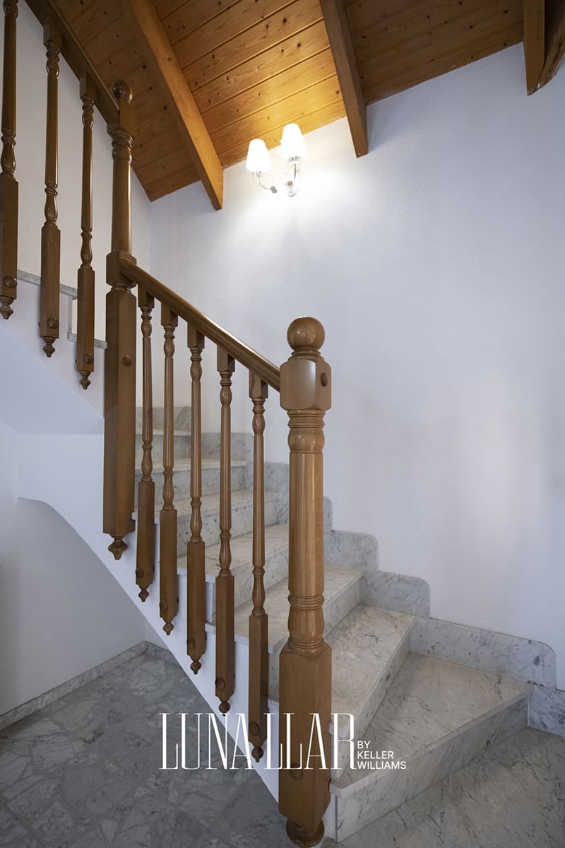 Chalet de 6 habitaciones en Gavà en venta con piscina garaje - 995.000 € (Ref: 9941844)