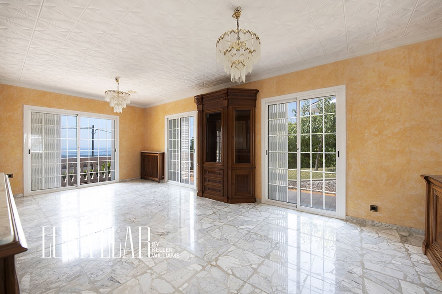 Chalet de 6 habitaciones en Gavà en venta con piscina garaje - 995.000 € (Ref: 9941844)