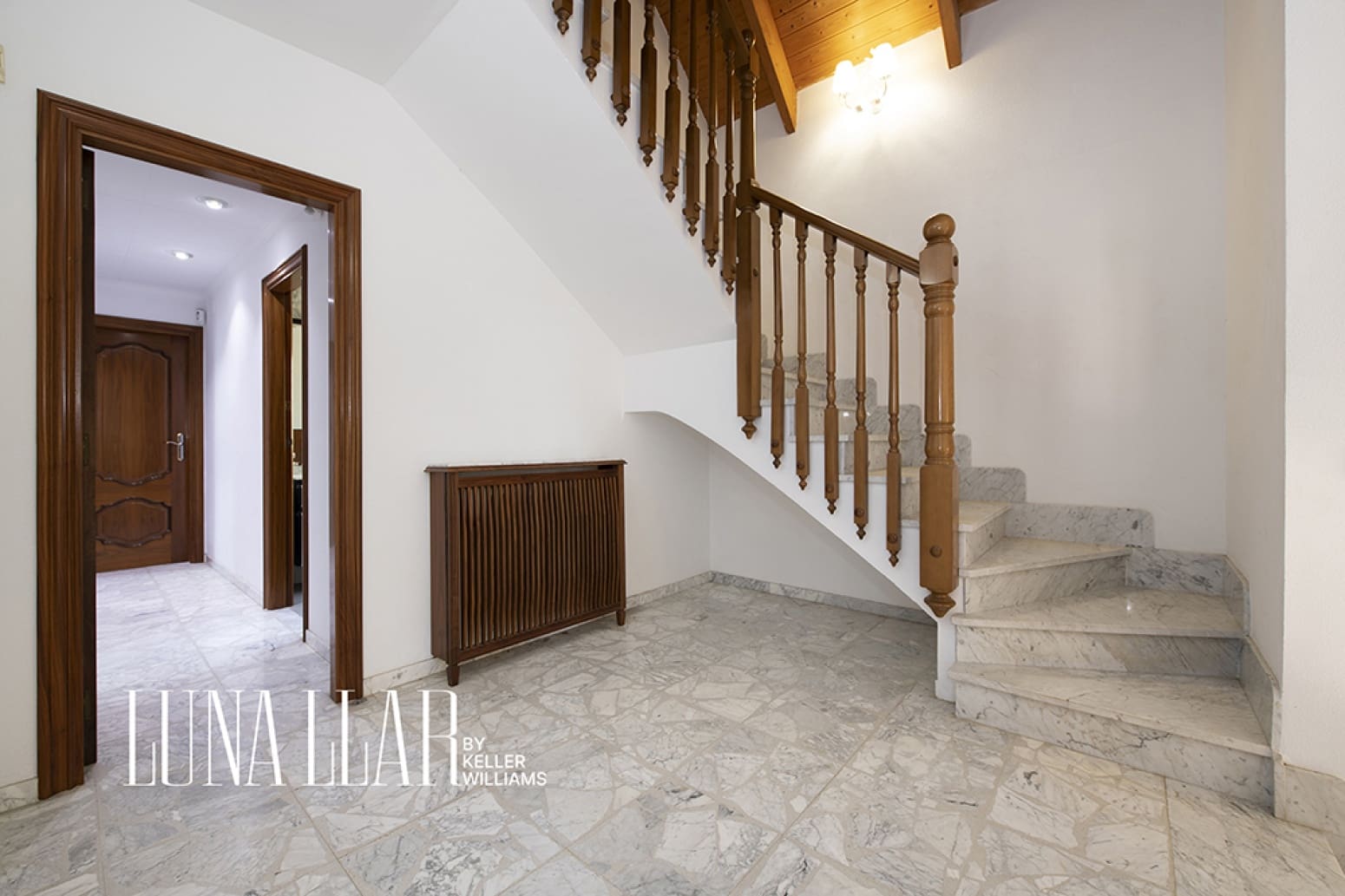 Chalet de 6 habitaciones en Gavà en venta con piscina garaje - 995.000 € (Ref: 9941844)