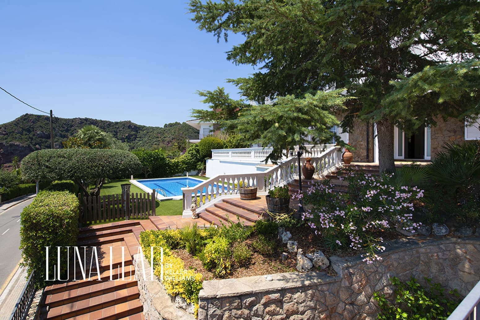 Chalet de 6 habitaciones en Gavà en venta con piscina garaje - 995.000 € (Ref: 9941844)