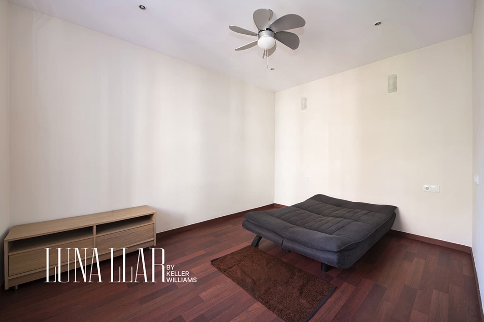 3 soveværelse Lejlighed til salg i Barcelona by - € 440.000 (Ref: 9945329)