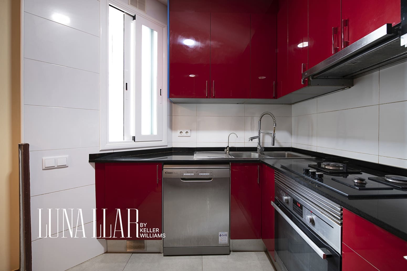 3 soveværelse Lejlighed til salg i Barcelona by - € 440.000 (Ref: 9945329)